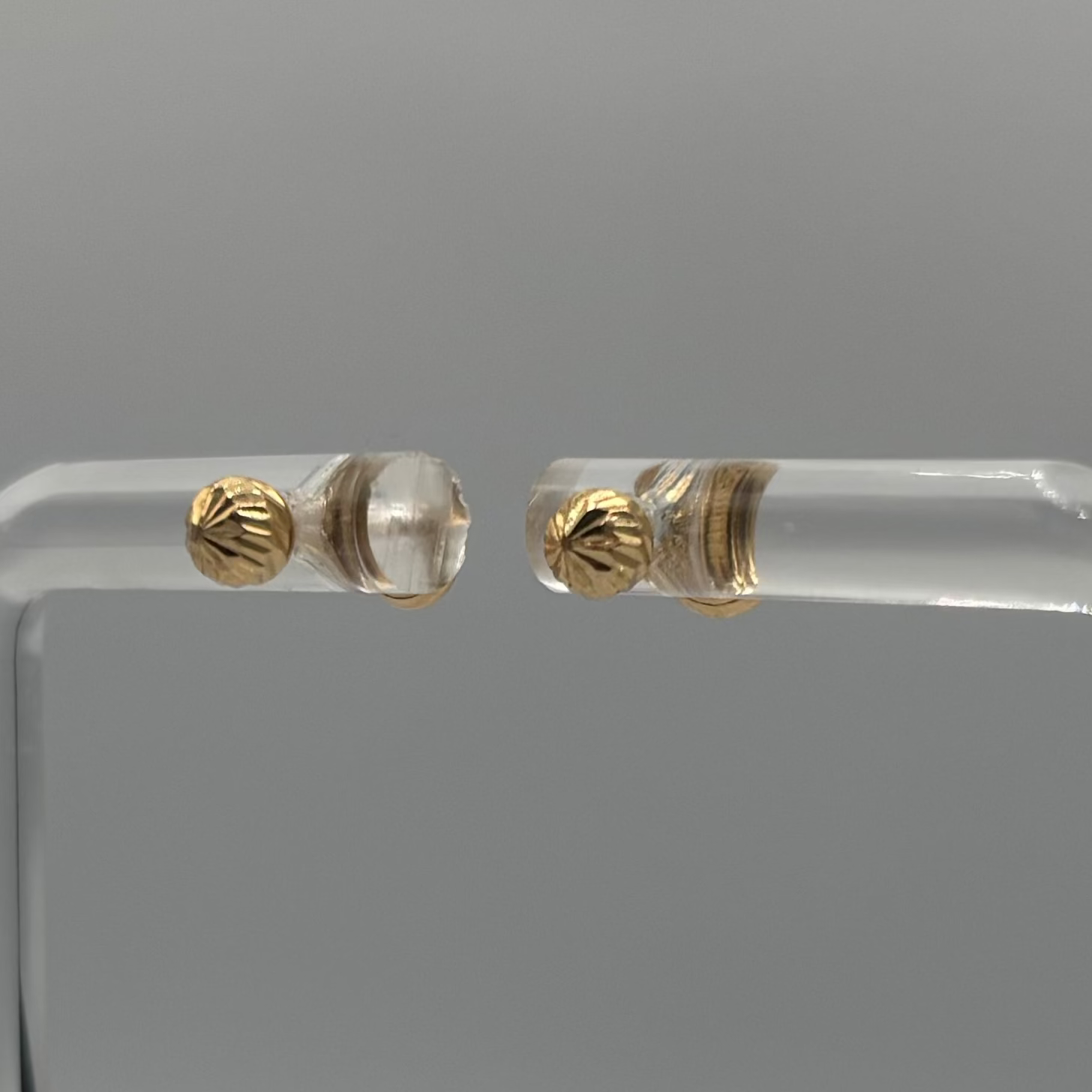 Aretes estilo topo Bola Diamantada